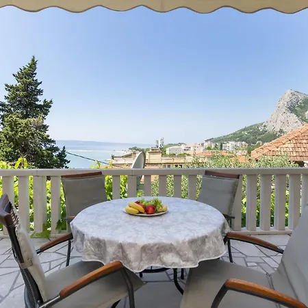 Apartment With A Parking Space - 20787 Omiš