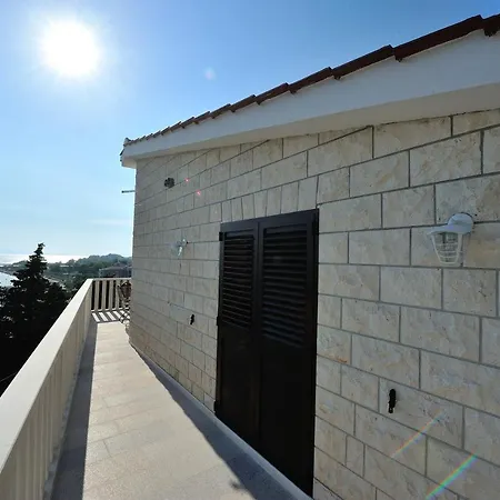 With A Parking Space - 20787 Omis