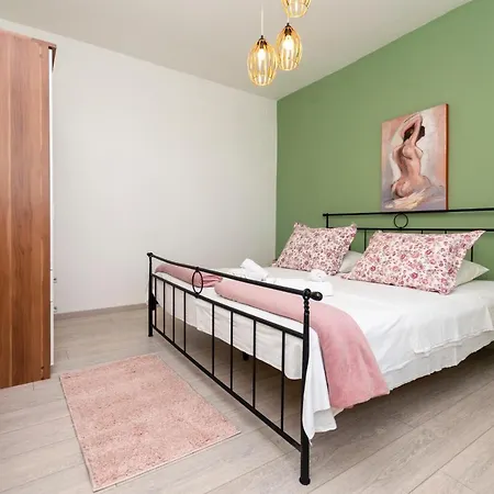 Apartment With A Parking Space - 20787 Omis