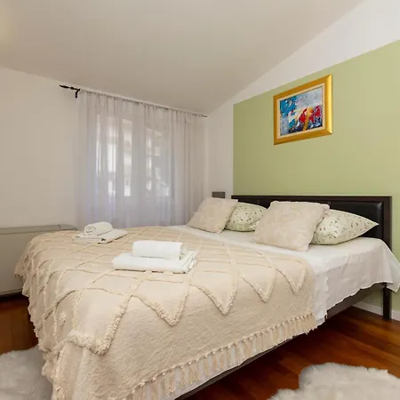 Apartment With A Parking Space - 20787